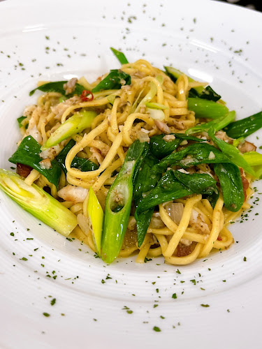 オステリアオルカドーロ - 飲食業