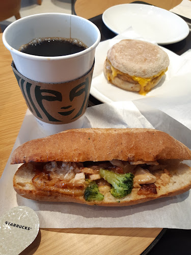 Comentarii opinii despre スターバックス コーヒー 防府店