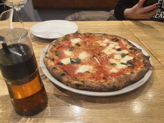 PIZZERIA ACCENTO - 飲食業