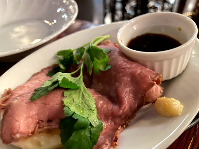 Opinii despre HUB東京オペラシティ店 în 新宿区 - 飲食業