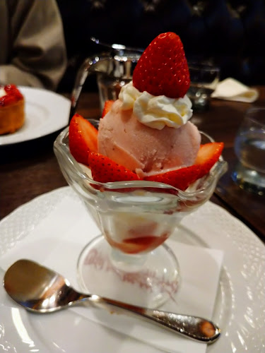 星乃珈琲店 静岡曲金店 - 飲食業