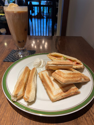 Opinii despre 珈琲花びし în 福岡市 - 飲食業