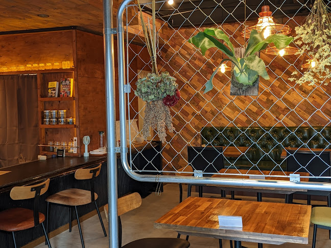 〒810-0031 福岡県福岡市中央区谷１丁目１２−３０