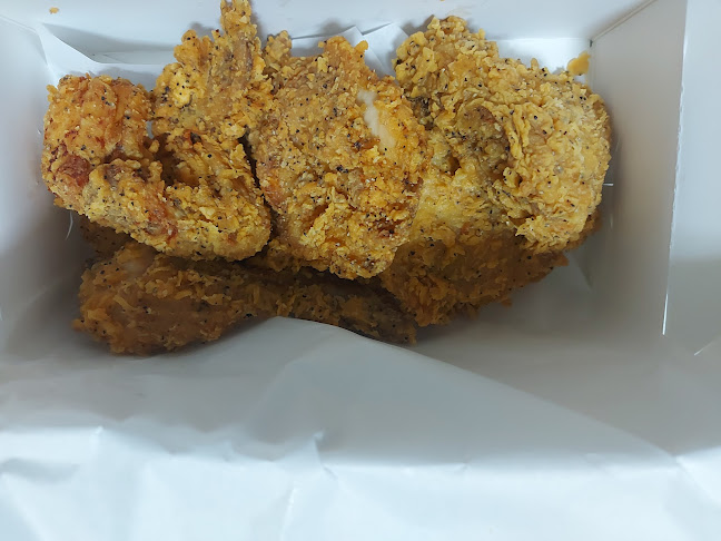 Opinii despre ケンタッキーフライドチキン福岡今宿店 în 福岡市 - 飲食業