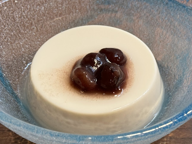 〒604-8315 京都府京都市中京区御池通黒門東入大文字町２３３−４ 堀川御池を西進、南側です