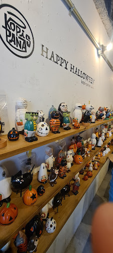 Opinii despre Vana Vasa BEER + GALLERY în 鎌倉市 - 飲食業