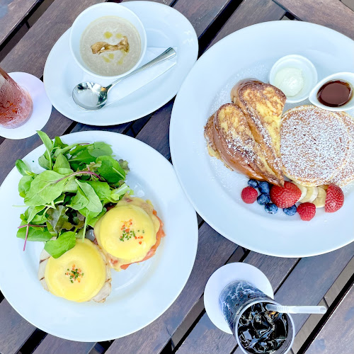 サラベス 東京店