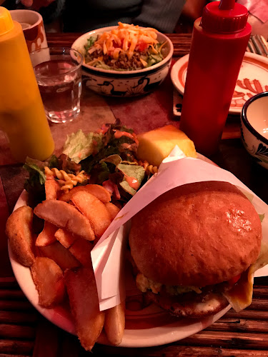 〒652-0032 兵庫県神戸市兵庫区荒田町１丁目５−４