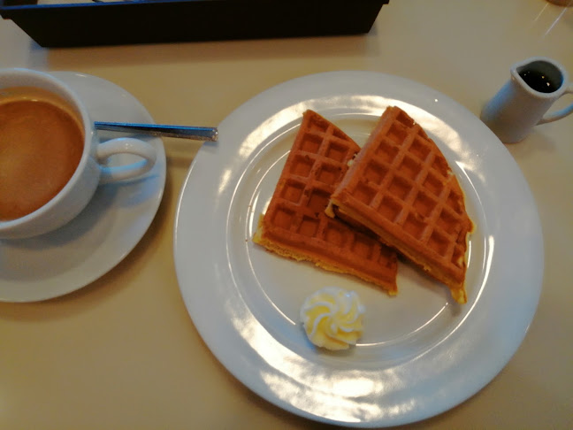 Comentarii opinii despre カフェモロゾフ 大和香林坊店