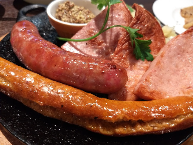 〒110-0005 東京都台東区上野６丁目８−８ POKKE1F