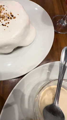 ローズガーデンカフェ - 飲食業