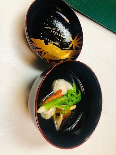 割烹 松由 - 飲食業