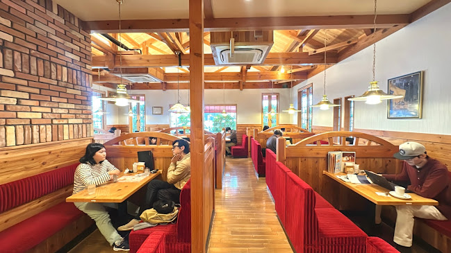 珈琲所 コメダ珈琲店 富山掛尾店