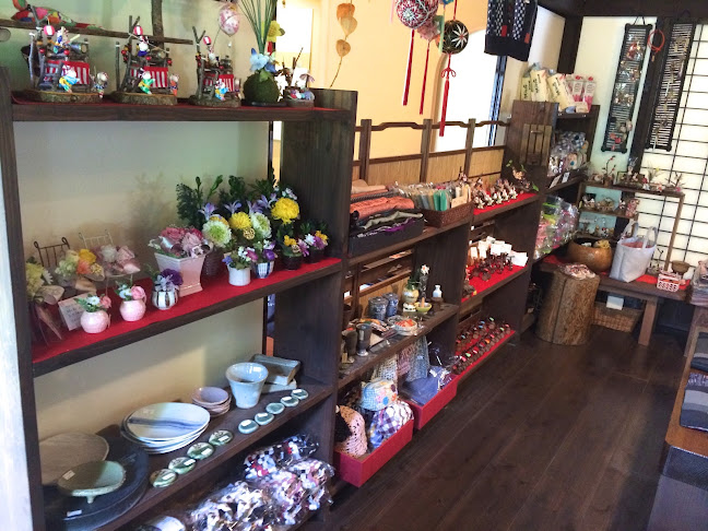 〒734-0053 広島県広島市南区青崎１丁目１５−９