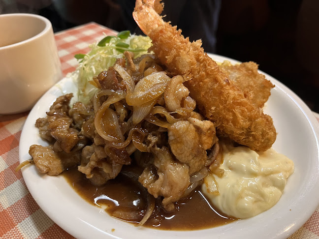 〒156-0052 東京都世田谷区経堂２丁目１５−１５