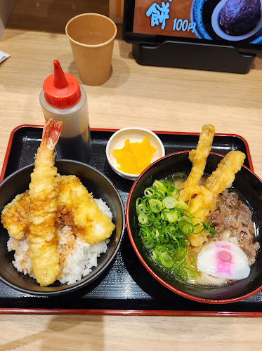 資さんうどん南津守店