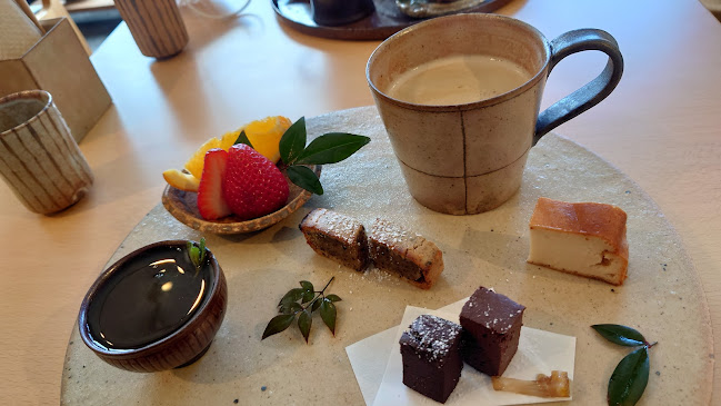 〒747-0029 山口県防府市松崎町２−５