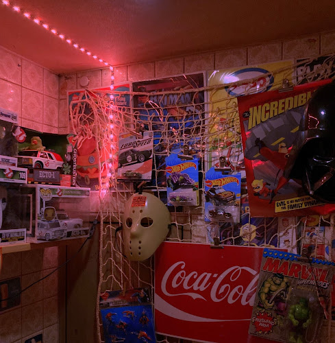 Bar Basement(バー ベースメント) - 飲食業