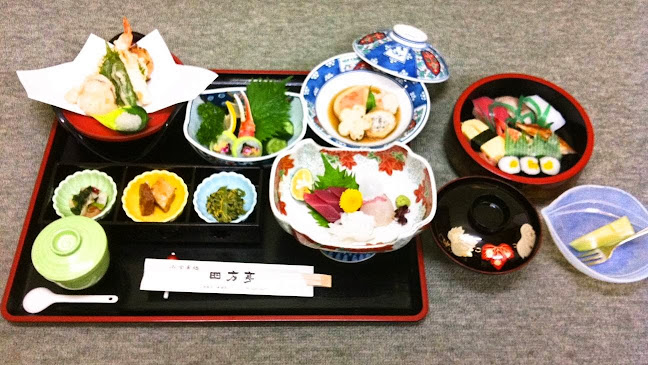 Opinii despre お食事処 四方亭 în 徳島市 - 飲食業