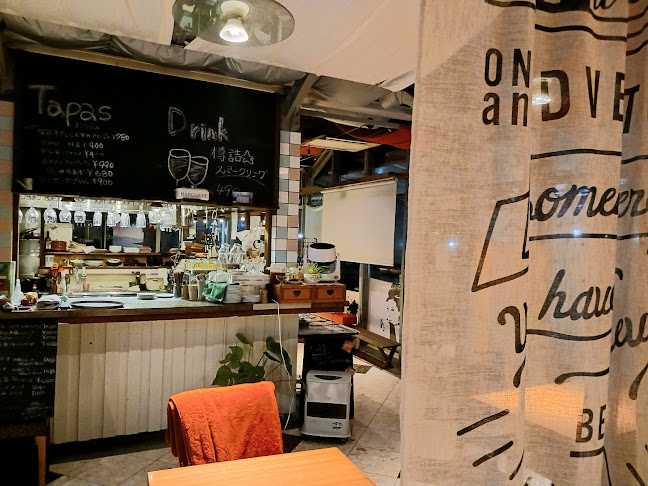 pizza & dining Fes - 飲食業