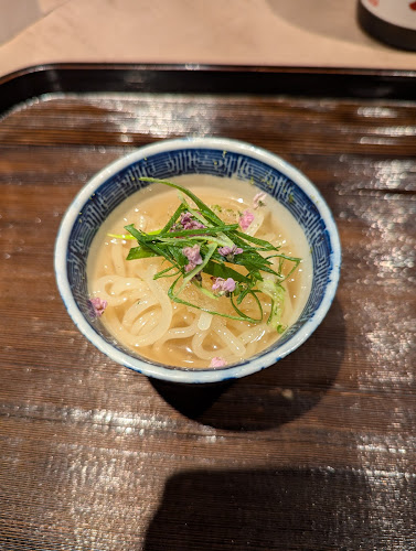 〒411-0846 静岡県三島市栄町２−２６