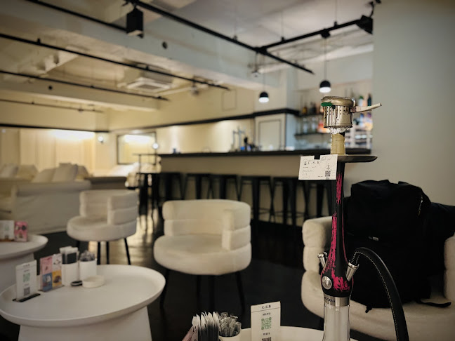 Opinii despre C.S.B 心斎橋店 シーシャカフェ&バー în 大阪市 - 飲食業