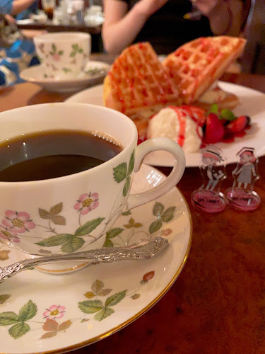 〒104-0061 東京都中央区銀座３丁目７−１６ ＮＳビル 地下１階