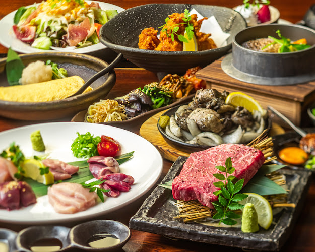 Opinii despre 炭火焼鶏と釜飯のizakaya CoCo în 大阪市 - 飲食業