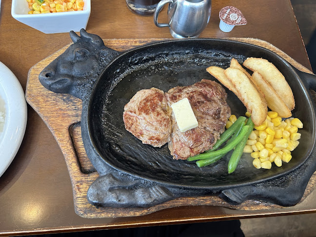 ステーキハウスハングリー - 飲食業