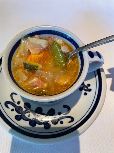 〒104-0061 東京都中央区銀座１丁目２−１