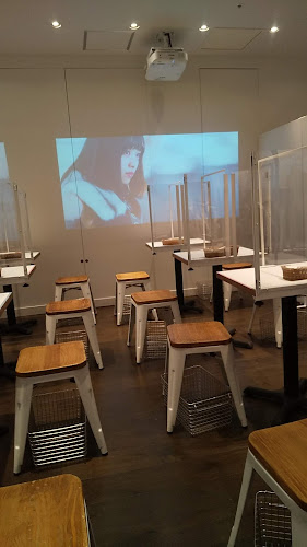 Comentarii opinii despre BOX cafe&space 名古屋ラシック1号店