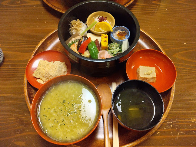 Opinii despre 塔の茶屋 în 奈良市 - 飲食業