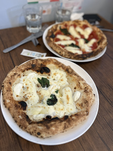 Pizzeria Cor a Cor - 飲食業