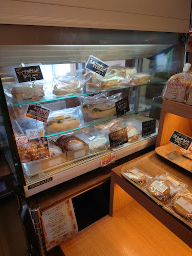 パンパーネ 六田店 - 飲食業