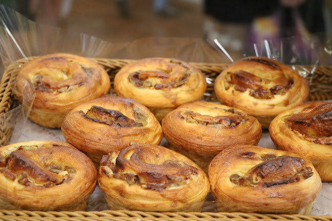 〒243-0432 神奈川県海老名市中央１丁目６−１ パン