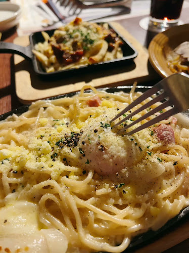 Opinii despre BEER＆GRILLコウベビアハウゼ în 神戸市 - 飲食業