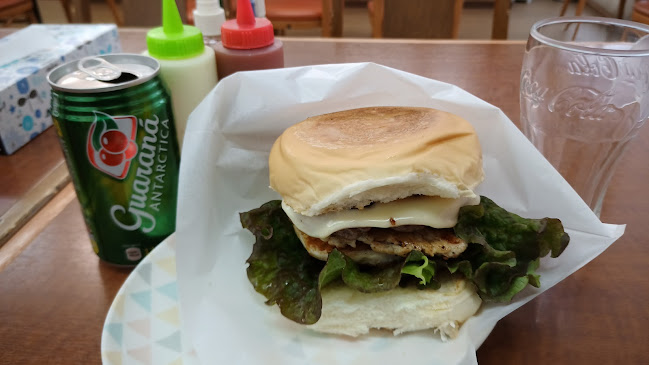 〒485-0082 愛知県小牧市村中１３６８−１