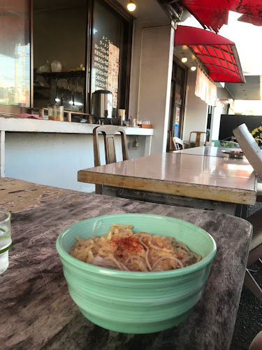 〒410-0813 静岡県沼津市上香貫三園町１３７７−５