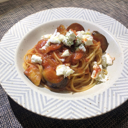 〒570-0006 大阪府守口市八雲西町４丁目１−２１