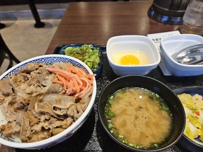 Opinii despre 吉野家 札幌西町店 în 札幌市 - 飲食業