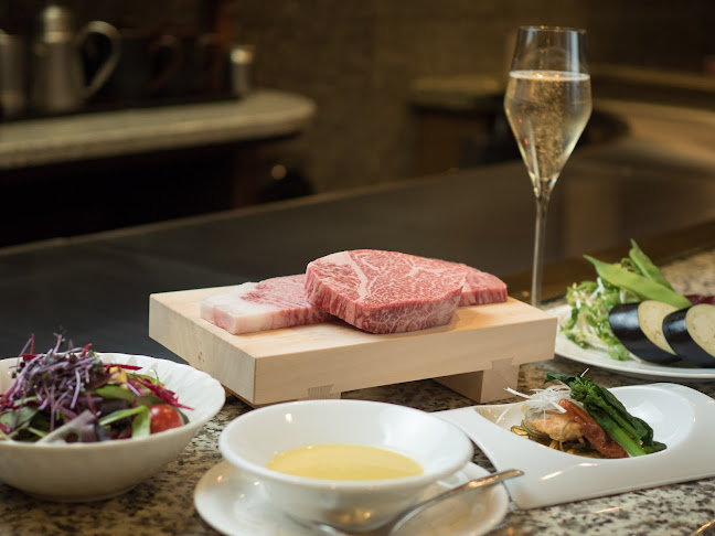 Comentarii opinii despre 神戸牛 ステーキ レストラン モーリヤ 三宮店