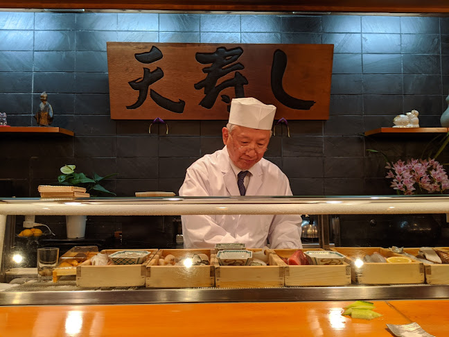 〒802-0006 福岡県北九州市小倉北区魚町２丁目３−４ 出雲ビル １F