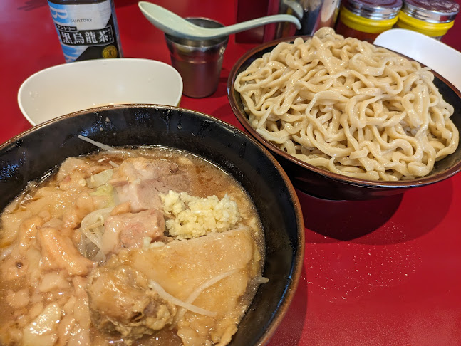 Opinii despre ラーメン二郎 荻窪店 în 杉並区 - 飲食業