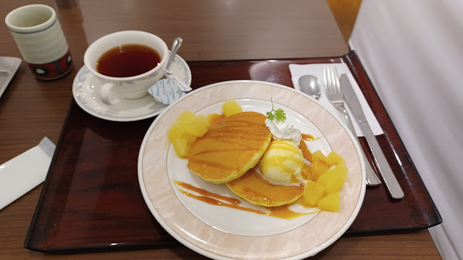 〒569-0804 大阪府高槻市紺屋町２−２−１ 4F