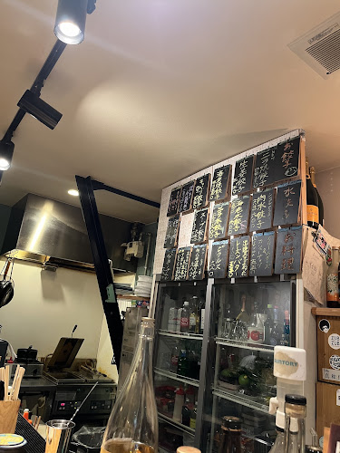 Opinii despre Jessie ジェシー 餃子とワイン în 大阪市 - 飲食業