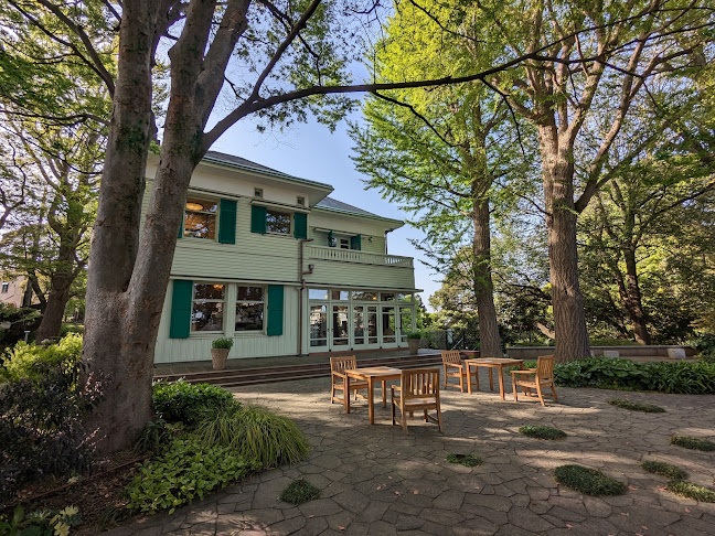 〒231-0861 神奈川県横浜市中区元町１丁目７７−４