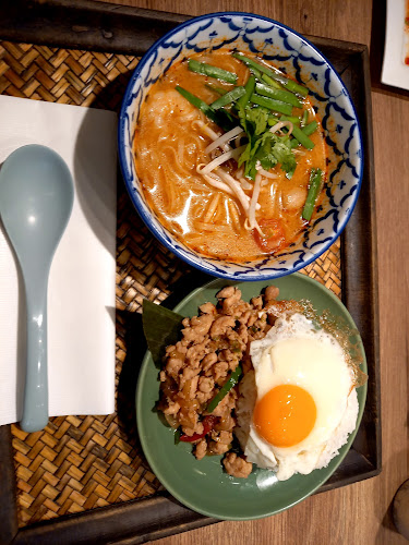 東京ガパオ アトレ松戸店 - 飲食業