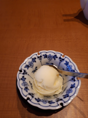 〒857-0112 長崎県佐世保市柚木町２１５２−１