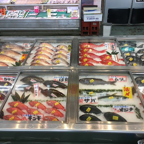 Opinii despre 一宮海鮮市場 魚平 în 一宮町 - 飲食業