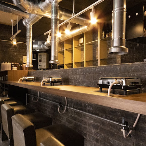 〒542-0085 大阪府大阪市中央区心斎橋筋２丁目３−２ 1階